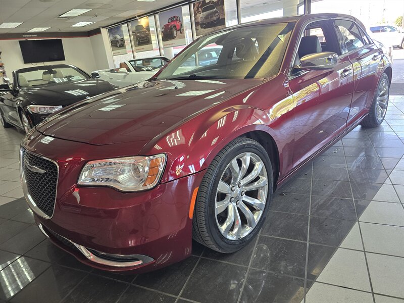 2017 Chrysler 300C 4DR SEDAN   - Photo 1 - Hamilton, OH 45015