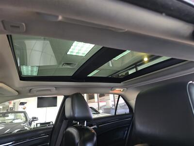 2017 Chrysler 300C 4DR SEDAN - Photo 24 - Hamilton, OH 45015