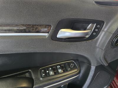 2017 Chrysler 300C 4DR SEDAN - Photo 17 - Hamilton, OH 45015