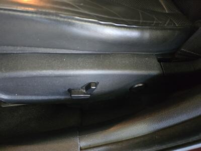 2017 Chrysler 300C 4DR SEDAN - Photo 18 - Hamilton, OH 45015