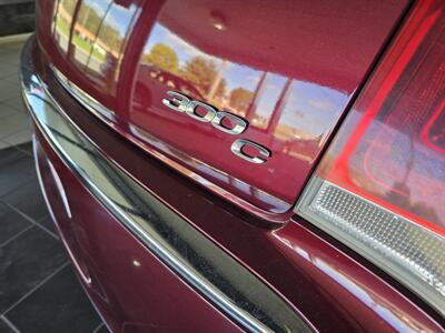 2017 Chrysler 300C 4DR SEDAN - Photo 26 - Hamilton, OH 45015