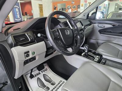 2019 Honda Ridgeline RTL-E 4DR CREW CAB 4X4 - Photo 8 - Hamilton, OH 45015