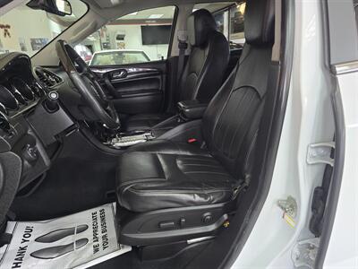 2017 Buick Enclave Leather 4DR SUV AWD/V6 3RD ROW   - Photo 8 - Hamilton, OH 45015