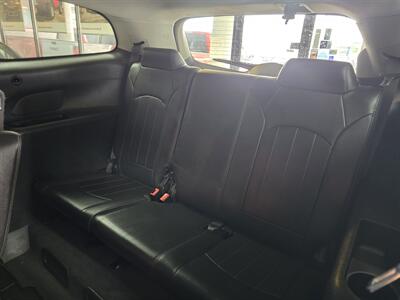 2017 Buick Enclave Leather 4DR SUV AWD/V6 3RD ROW   - Photo 11 - Hamilton, OH 45015