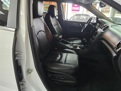 2017 Buick Enclave Leather 4DR SUV AWD/V6 3RD ROW   - Photo 14 - Hamilton, OH 45015