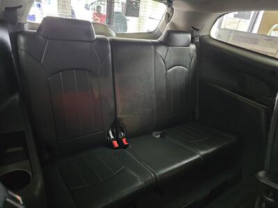 2017 Buick Enclave Leather 4DR SUV AWD/V6 3RD ROW   - Photo 18 - Hamilton, OH 45015