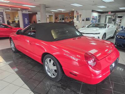 2002 Ford Thunderbird Deluxe 2DR CONVERTIBLE - Photo 26 - Hamilton, OH 45015