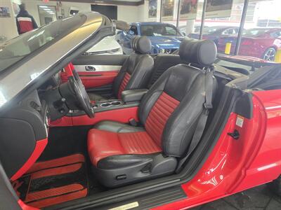 2002 Ford Thunderbird Deluxe 2DR CONVERTIBLE - Photo 9 - Hamilton, OH 45015