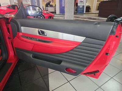 2002 Ford Thunderbird Deluxe 2DR CONVERTIBLE - Photo 10 - Hamilton, OH 45015