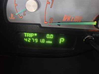 2002 Ford Thunderbird Deluxe 2DR CONVERTIBLE - Photo 18 - Hamilton, OH 45015