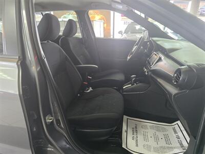 2020 Nissan Kicks S 4DR HATCHBACK   - Photo 14 - Hamilton, OH 45015
