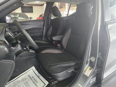 2020 Nissan Kicks S 4DR HATCHBACK   - Photo 9 - Hamilton, OH 45015