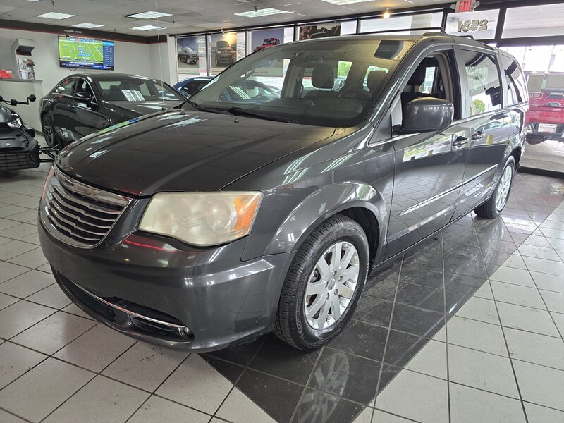 2012 Chrysler Town & Country