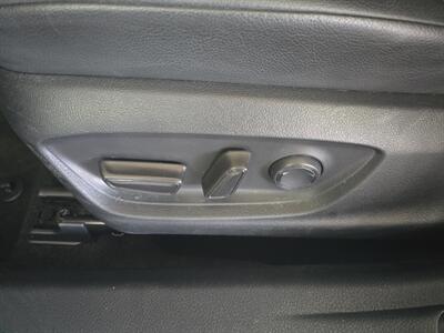 2023 Toyota Camry SE   - Photo 18 - Hamilton, OH 45015