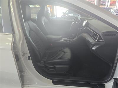 2023 Toyota Camry SE   - Photo 14 - Hamilton, OH 45015