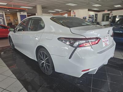 2023 Toyota Camry SE   - Photo 6 - Hamilton, OH 45015