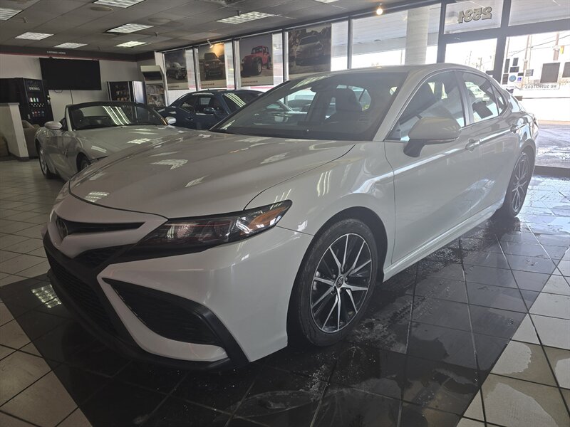 2023 Toyota Camry SE 4DR SEDAN  