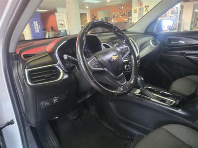 2018 Chevrolet Equinox LT 4DR SUV w/1LT   - Photo 8 - Hamilton, OH 45015