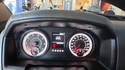 2016 RAM 1500 Express Fleet 4DR CREW CAB 4X4/HEMI   - Photo 12 - Hamilton, OH 45015