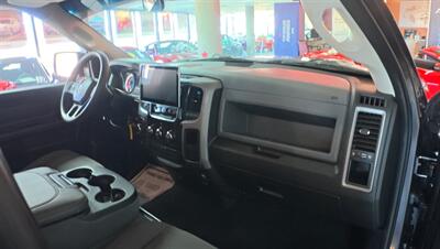 2016 RAM 1500 Express Fleet 4DR CREW CAB 4X4/HEMI   - Photo 26 - Hamilton, OH 45015