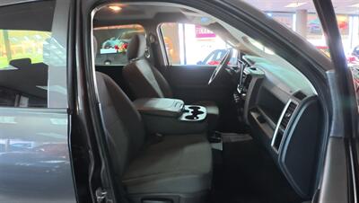 2016 RAM 1500 Express Fleet 4DR CREW CAB 4X4/HEMI   - Photo 24 - Hamilton, OH 45015