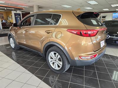 2017 Kia Sportage LX   - Photo 5 - Hamilton, OH 45015