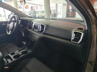2017 Kia Sportage LX   - Photo 14 - Hamilton, OH 45015
