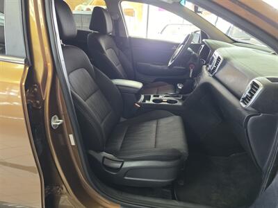 2017 Kia Sportage LX   - Photo 13 - Hamilton, OH 45015