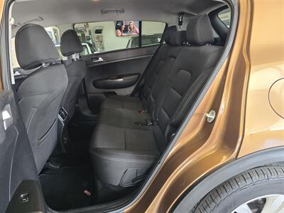 2017 Kia Sportage LX   - Photo 11 - Hamilton, OH 45015