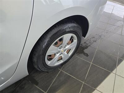 2018 Chevrolet Cruze LS Auto 4DR SEDAN - Photo 26 - Hamilton, OH 45015