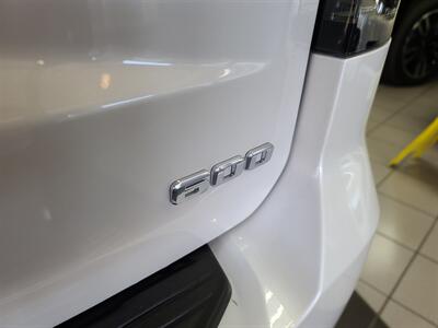 2022 Cadillac Escalade ESVPremium Luxury 4DR SUV 4X4   - Photo 49 - Hamilton, OH 45015
