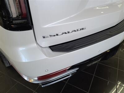 2022 Cadillac Escalade ESVPremium Luxury 4DR SUV 4X4   - Photo 50 - Hamilton, OH 45015