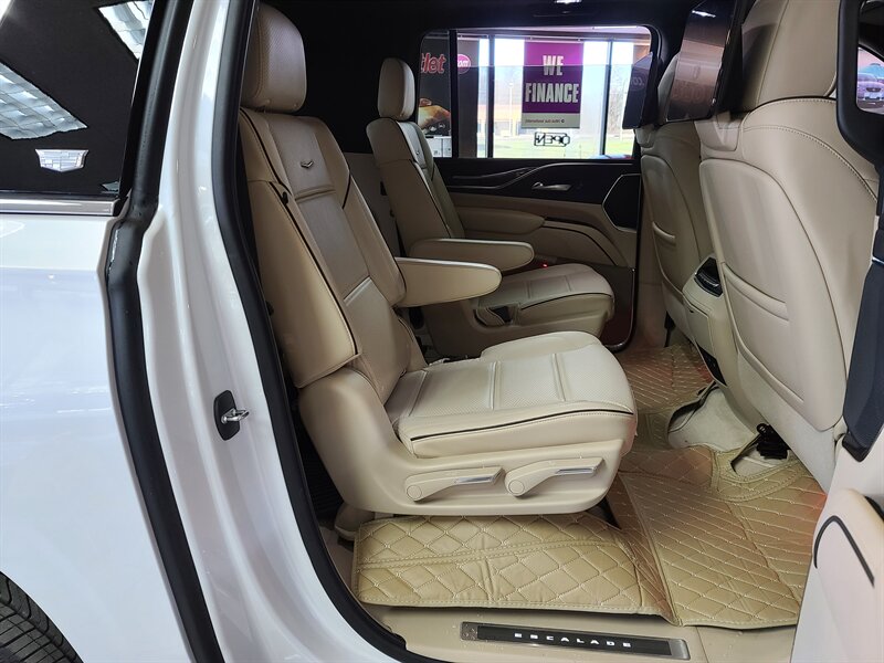 2022 Cadillac Escalade ESVPremium Luxury 4DR SUV 4X4 photo