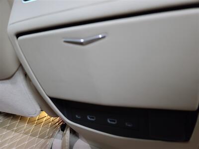 2022 Cadillac Escalade ESVPremium Luxury 4DR SUV 4X4   - Photo 43 - Hamilton, OH 45015