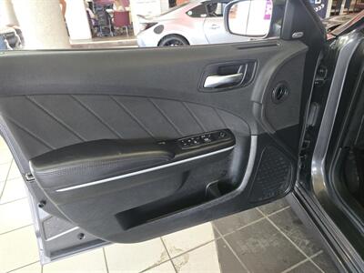 2023 Dodge Charger GT   - Photo 8 - Hamilton, OH 45015