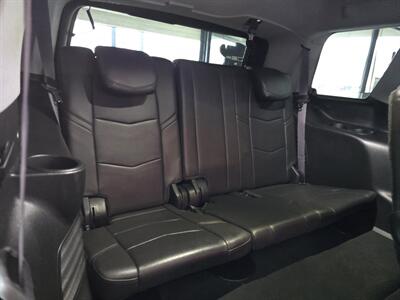 2015 Cadillac Escalade Luxury Collection 4DR SUV 4X4   - Photo 19 - Hamilton, OH 45015