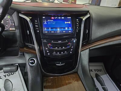 2015 Cadillac Escalade Luxury Collection 4DR SUV 4X4   - Photo 34 - Hamilton, OH 45015