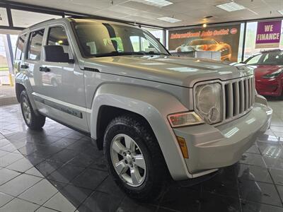 2009 Jeep Liberty Sport   - Photo 3 - Hamilton, OH 45015