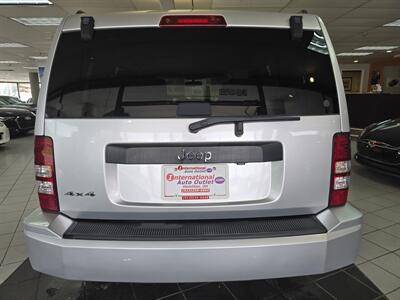 2009 Jeep Liberty Sport   - Photo 4 - Hamilton, OH 45015