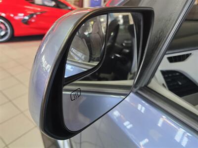 2017 Toyota Sienna LE 7-Passenger Auto Access Seat   - Photo 27 - Hamilton, OH 45015