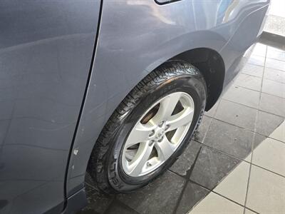 2017 Toyota Sienna LE 7-Passenger Auto Access Seat   - Photo 30 - Hamilton, OH 45015