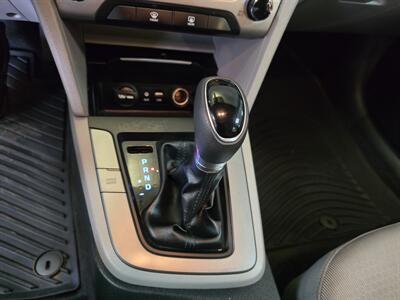 2017 Hyundai Elantra SE 4DR SEDAN   - Photo 19 - Hamilton, OH 45015