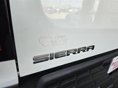 2013 GMC Sierra 2500 Denali 4DR CREW CAB 4X4/V8/Z71   - Photo 30 - Hamilton, OH 45015