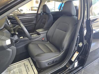 2020 Nissan Altima 2.5 SV 4DR SEDAN AWD   - Photo 10 - Hamilton, OH 45015