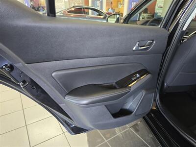 2020 Nissan Altima 2.5 SV 4DR SEDAN AWD   - Photo 12 - Hamilton, OH 45015