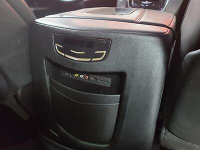 2015 Cadillac Escalade ESV Luxury 4DR SUV  4X4/V8   - Photo 22 - Hamilton, OH 45015