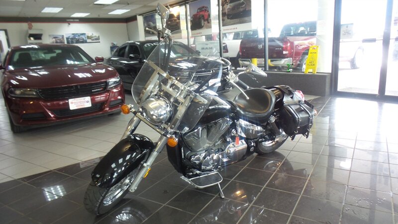 2004 Honda VTX 1300 RETRO MOTORCYCLE   - Photo 1 - Hamilton, OH 45015