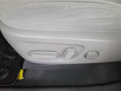2019 Toyota Sienna LE 7-Passenger Auto Access Seat/MINI-VAN   - Photo 21 - Hamilton, OH 45015