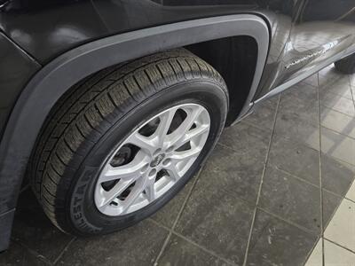 2016 Jeep Cherokee Sport 4DR SUV - Photo 31 - Hamilton, OH 45015