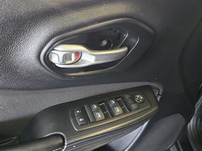 2016 Jeep Cherokee Sport 4DR SUV - Photo 20 - Hamilton, OH 45015